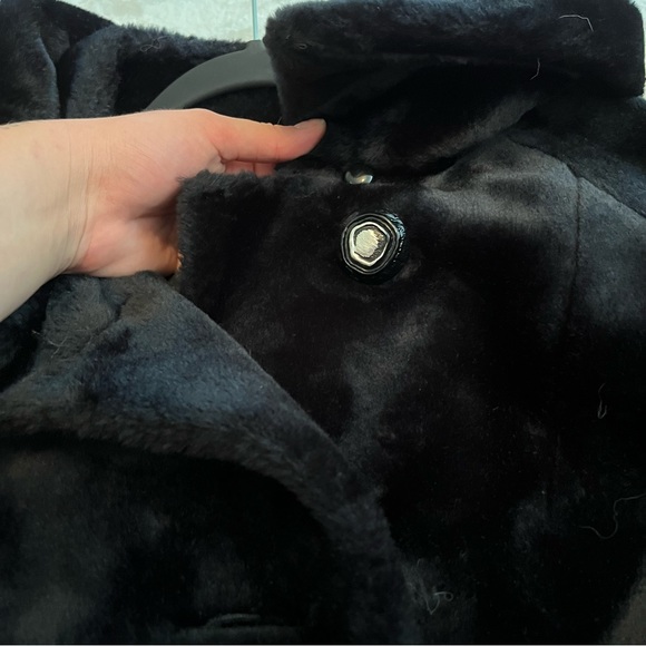 Neseal of Nestels - Vintage Black faux-fur 1960s style coat - Picture 4 of 8